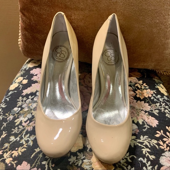 Nude Patent Heels - Picture 2 of 3